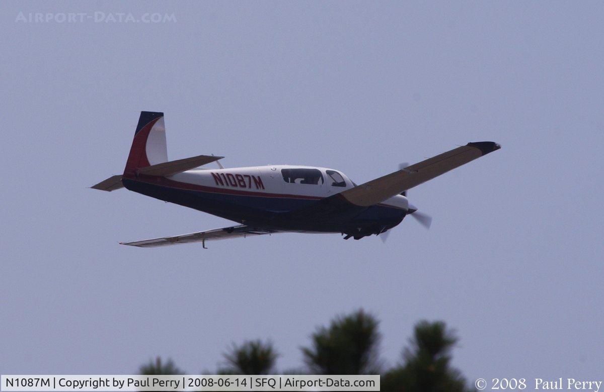 N1087M, 1990 Mooney M20M Bravo C/N 27-0047, Gear up and gone