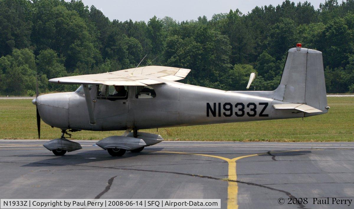 N1933Z, 1962 Cessna 150C C/N 15059733, On the taxiway headed out