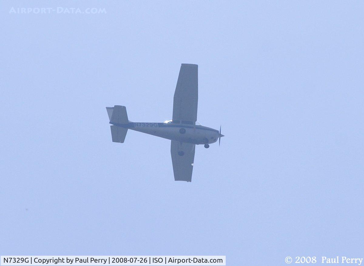 N7329G, 1970 Cessna 172K Skyhawk C/N 17259029, Departing the pattern