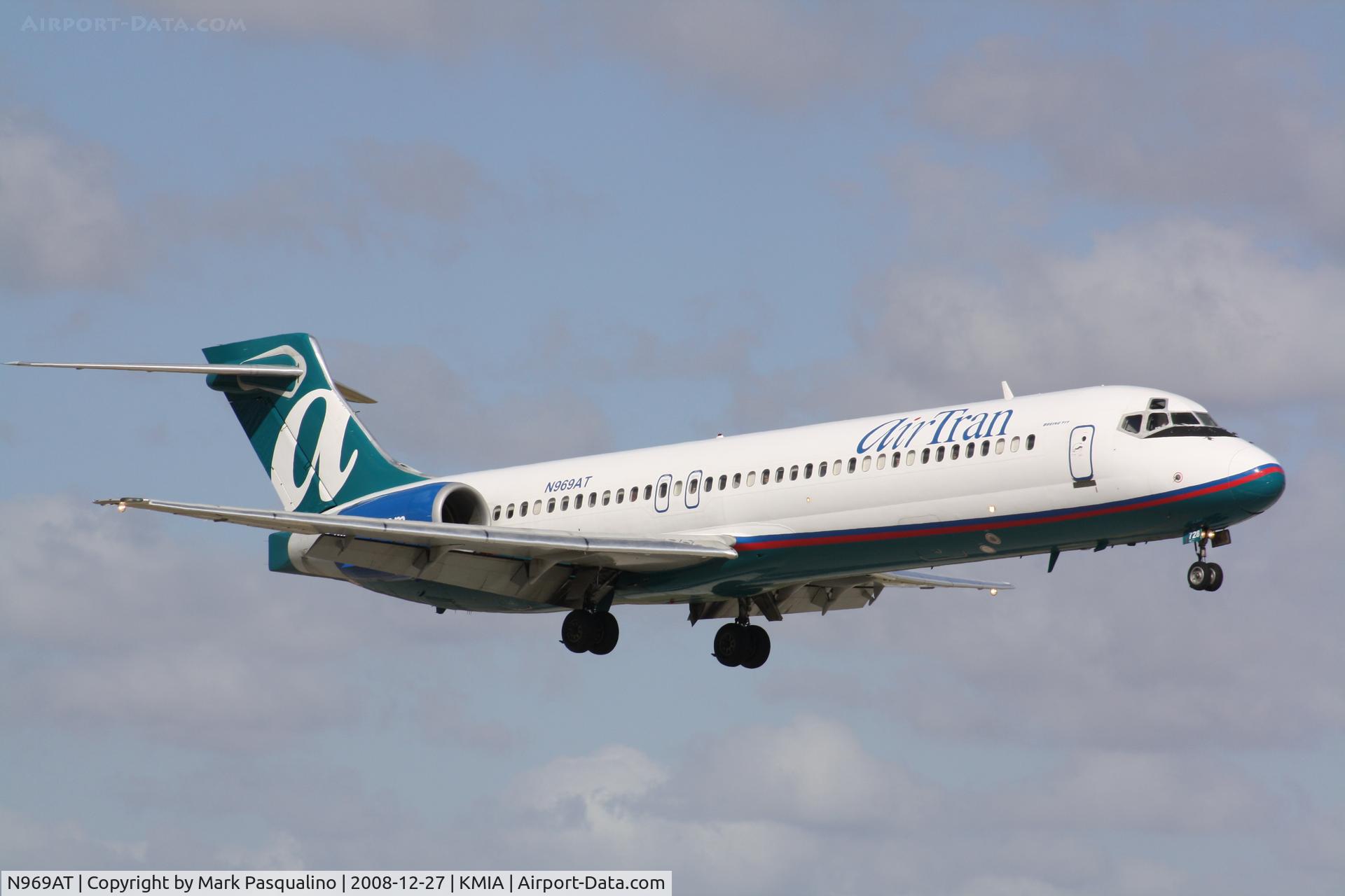 N969AT, 2001 Boeing 717-200 C/N 55030, Boeing 717-200