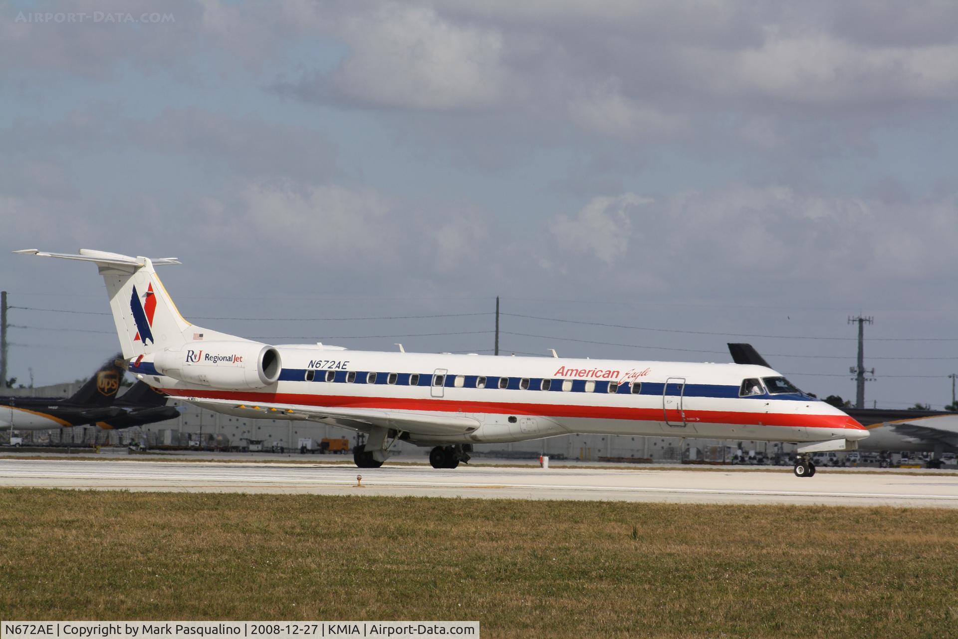 N672AE, 2004 Embraer ERJ-145LR (EMB-145LR) C/N 145794, EMB-145LR