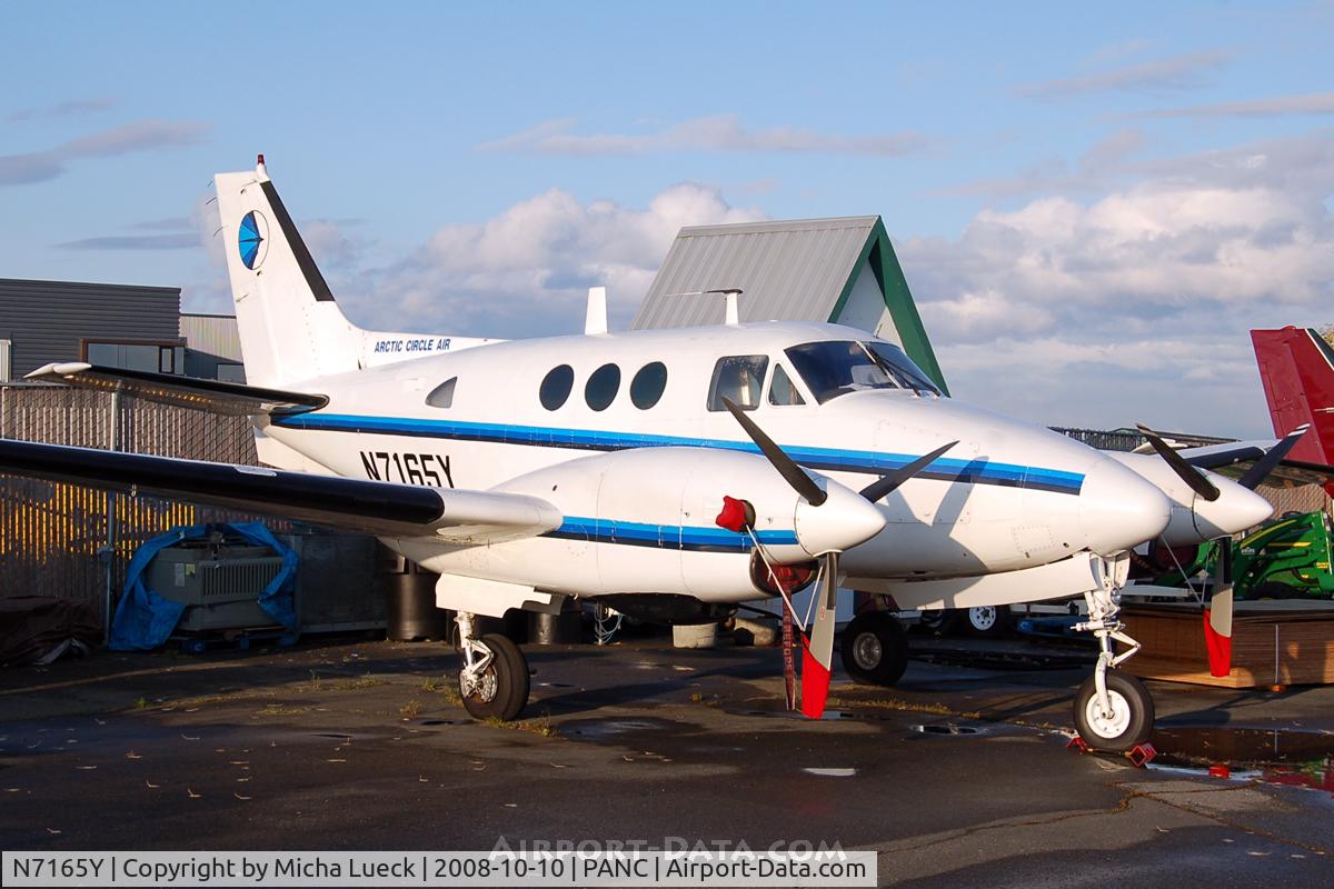 N7165Y, 1969 Beech 65-A90-1 C/N LM-120, At Anchorage
