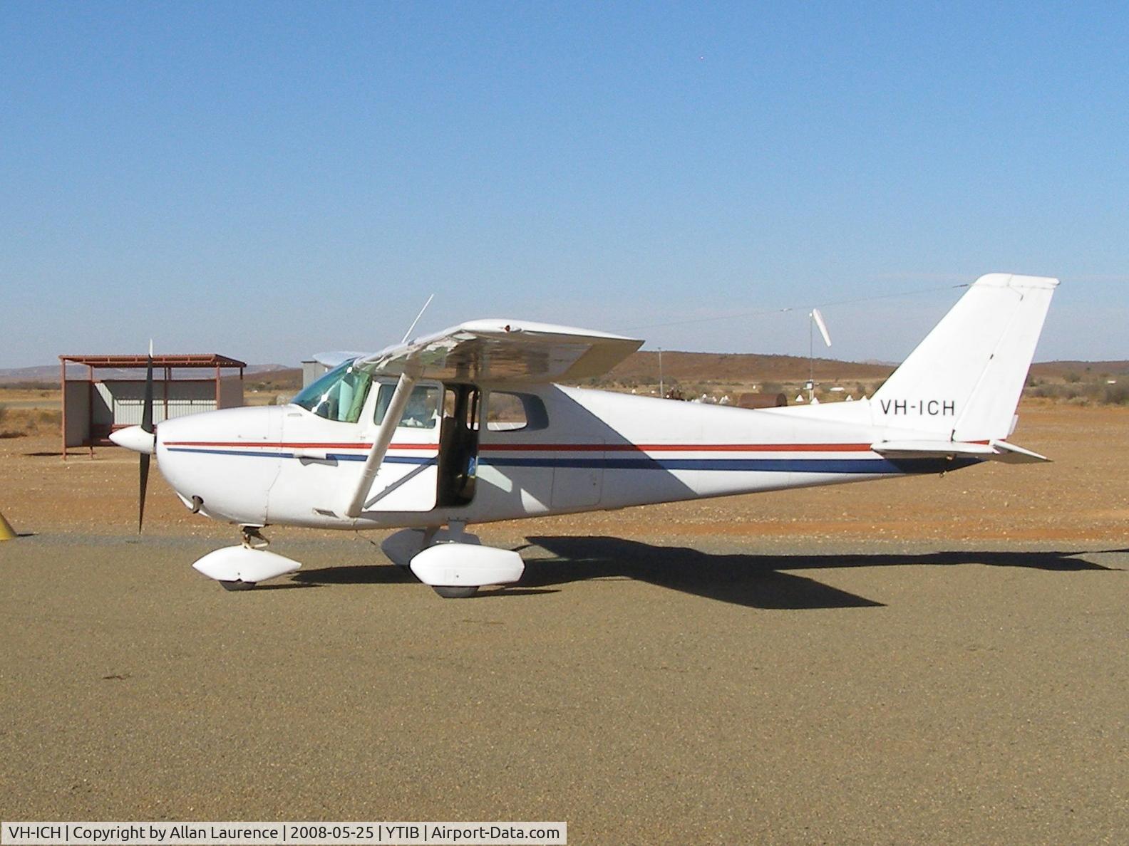 VH-ICH, 1961 Cessna 172B C/N 17248255, VH-ICH at Tibooburra, NSW, Australia