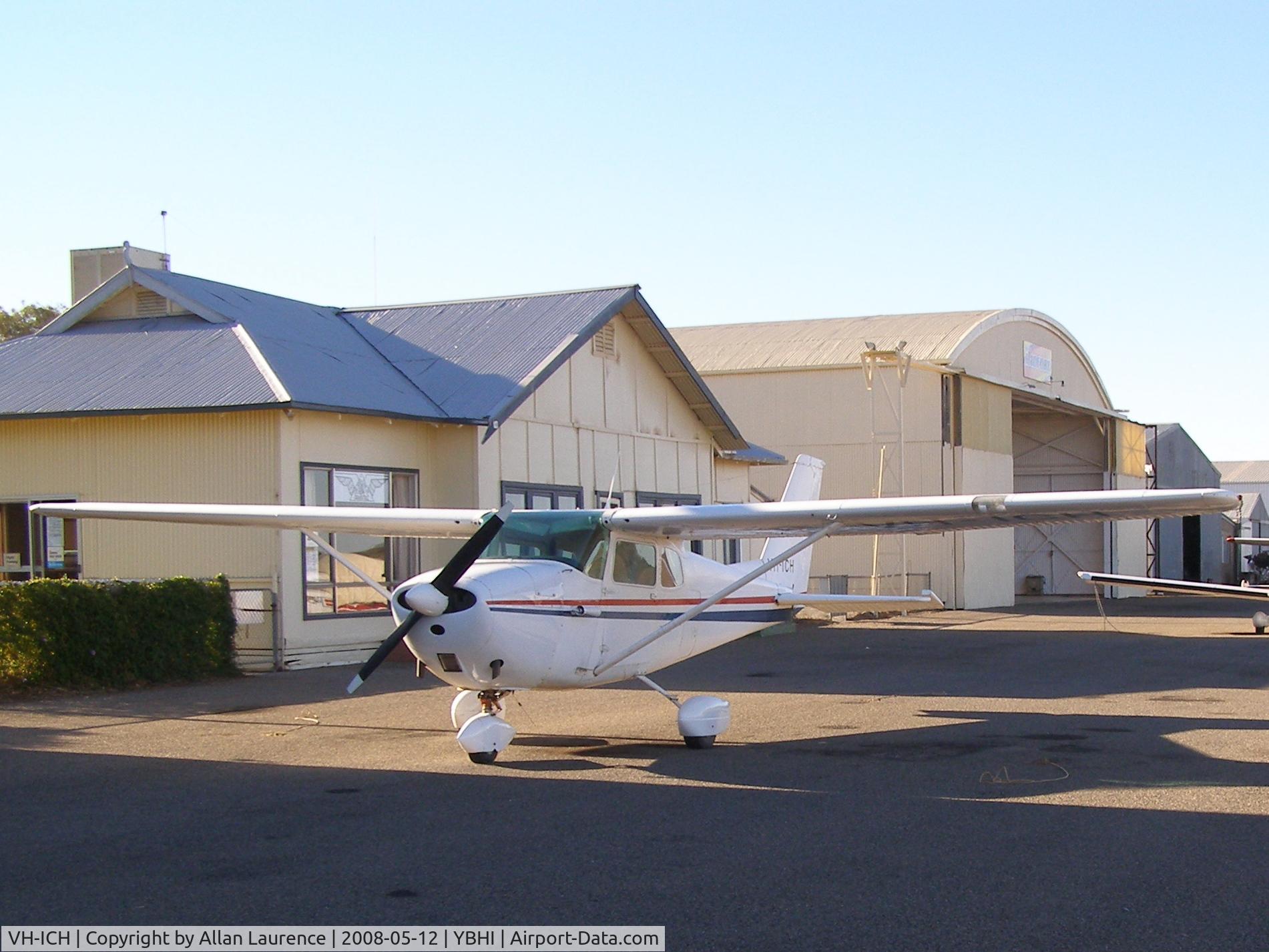 VH-ICH, 1961 Cessna 172B C/N 17248255, VH-ICH at Broken Hill Airport, NSW, Australia