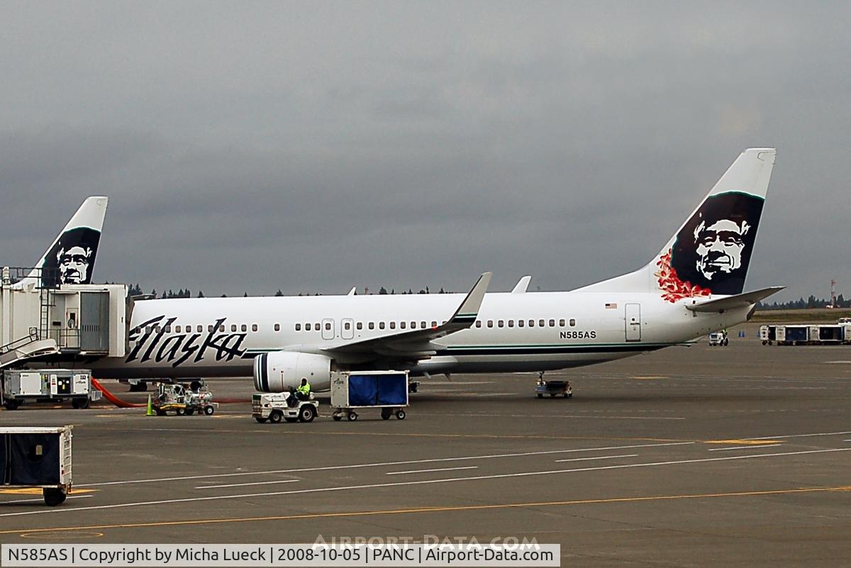 N585AS, 2007 Boeing 737-890 C/N 35683, At Anchorage