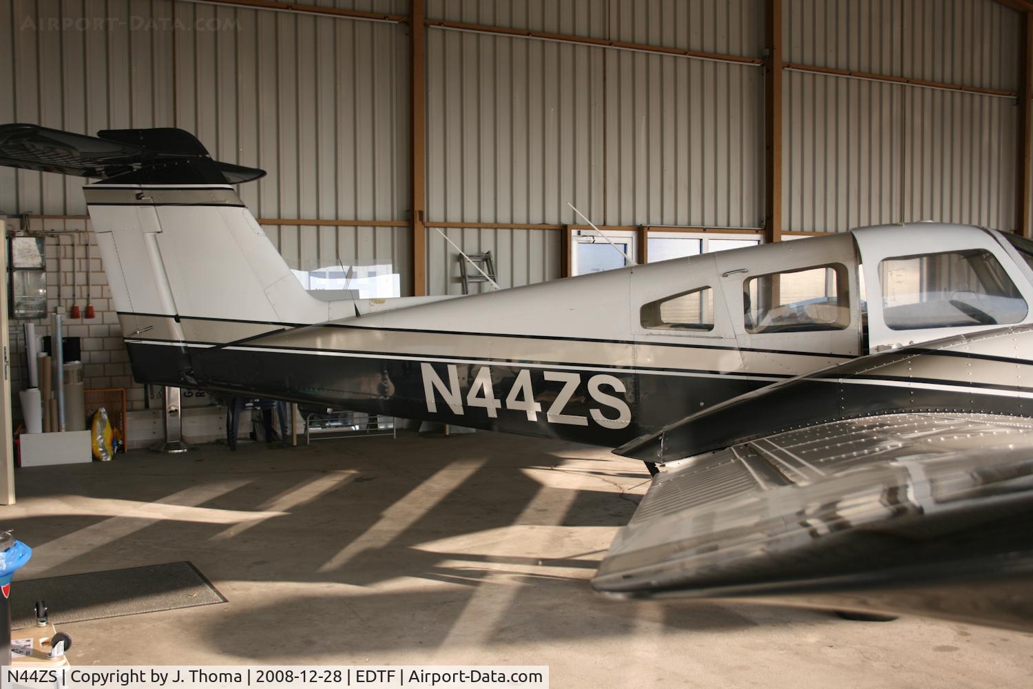 N44ZS, 1979 Piper PA-44-180 Seminole C/N 44-8095001, Piper PA-44 Seminole