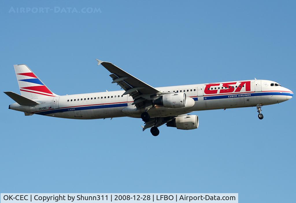OK-CEC, 1997 Airbus A321-211 C/N 674, Landing rwy 14R
