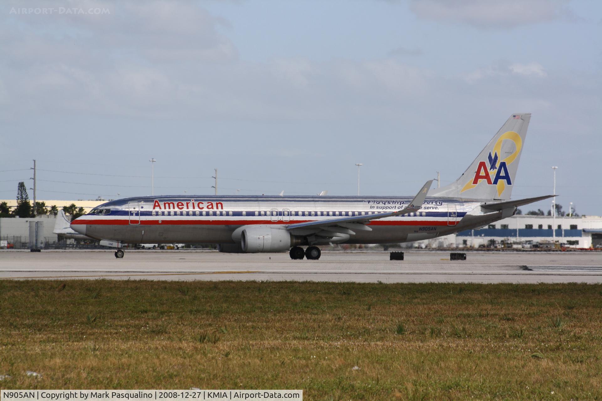 N905AN, 1999 Boeing 737-823 C/N 29507, Boeing 737-800