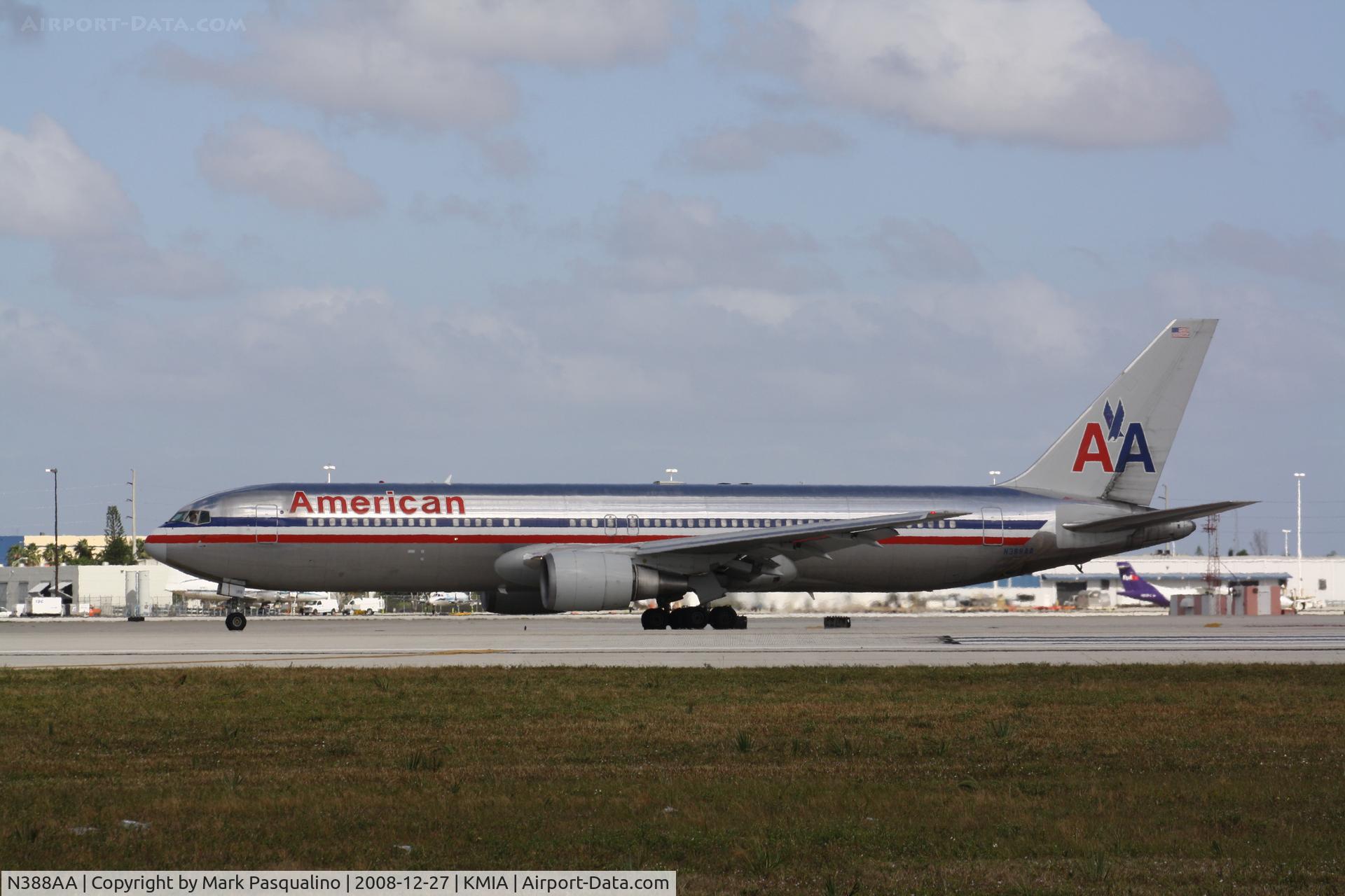N388AA, 1994 Boeing 767-323 C/N 27448, Boeing 767-300