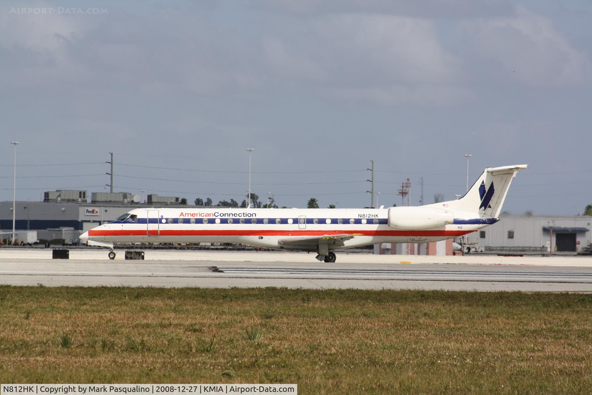 N812HK, 2001 Embraer ERJ-145LR (EMB-145LR) C/N 145373, EMB-145LR