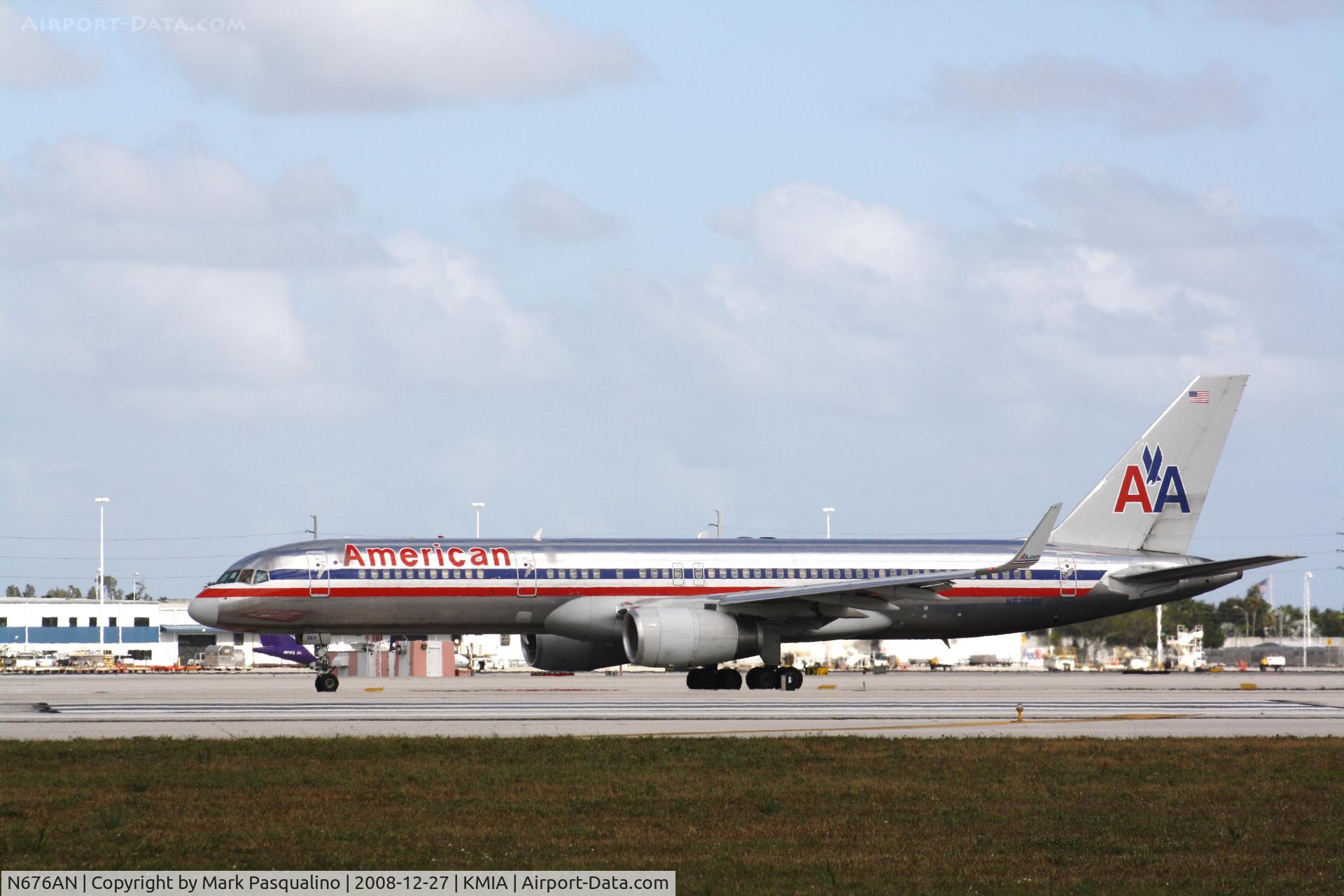 N676AN, 1998 Boeing 757-223 C/N 29426, Boeing 757-200