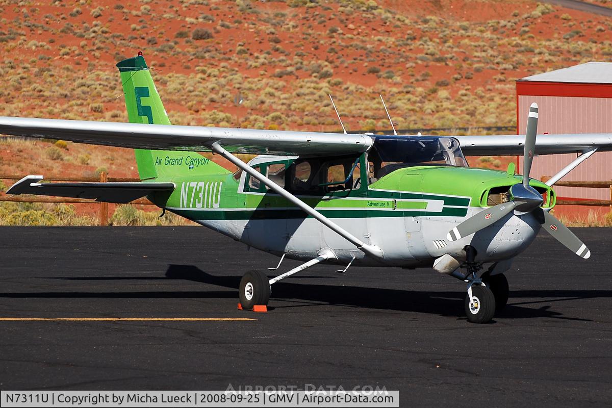N7311U, 1977 Cessna T207A Turbo Stationair 7 C/N 20700395, At Monument Valley