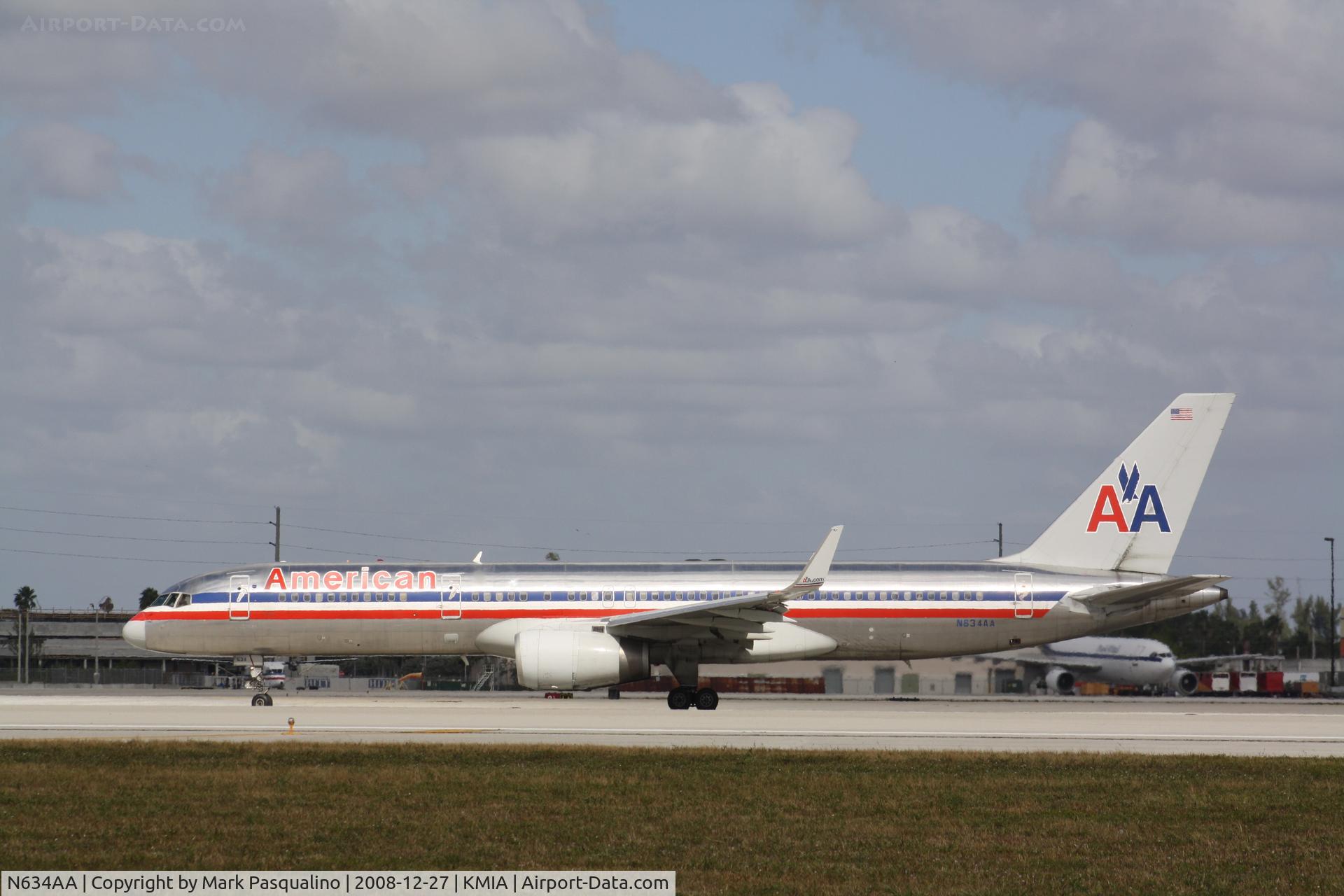 N634AA, 1990 Boeing 757-223 C/N 24592, Boeing 757-200