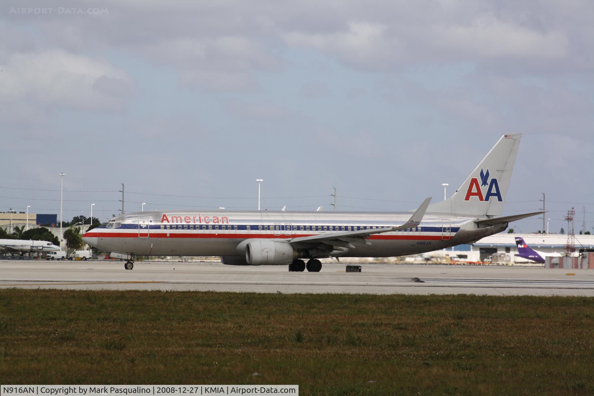 N916AN, 1999 Boeing 737-823 C/N 29517, Boeing 737-800