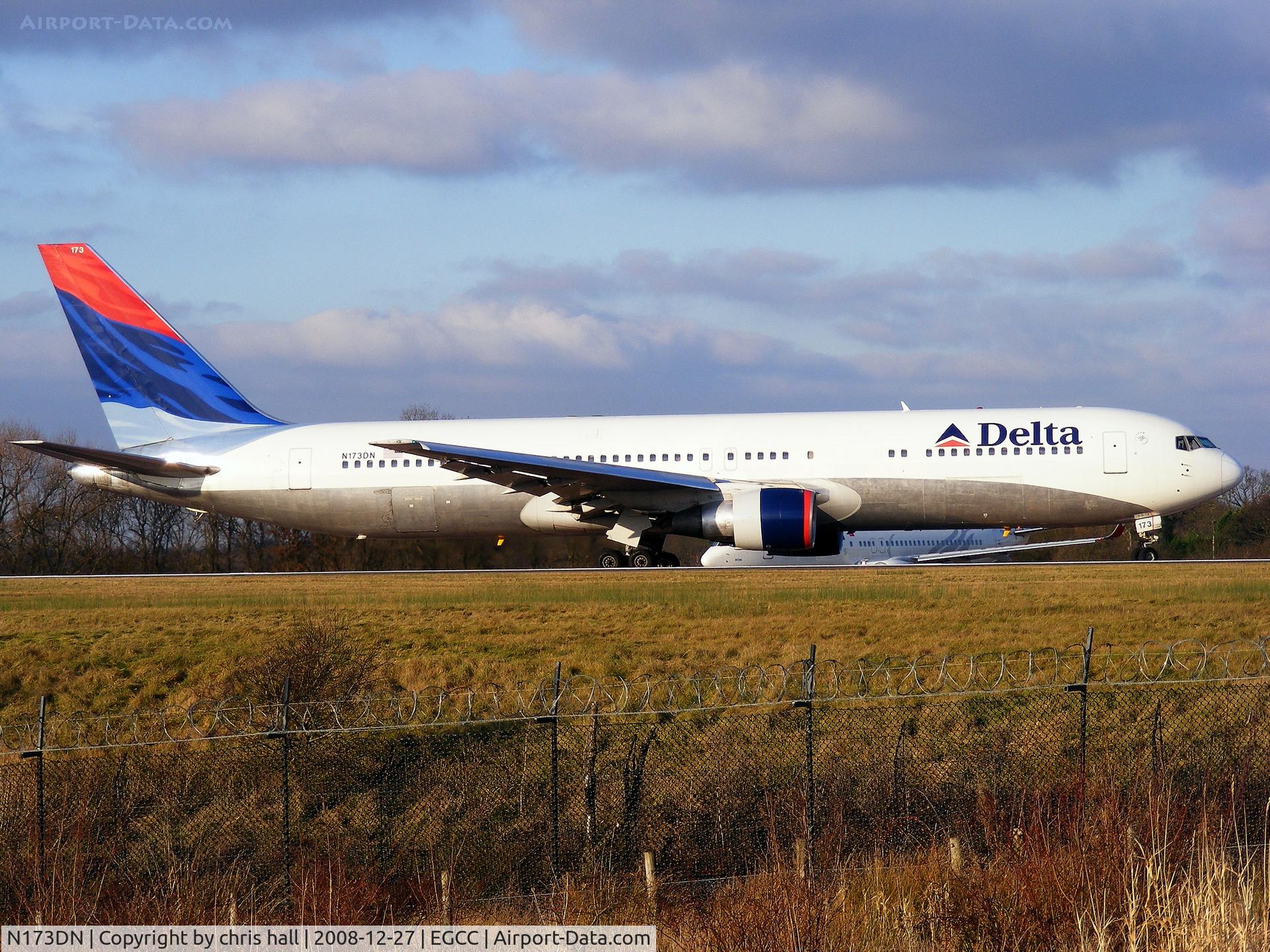 N173DN, 1990 Boeing 767-332 C/N 24800, Delta