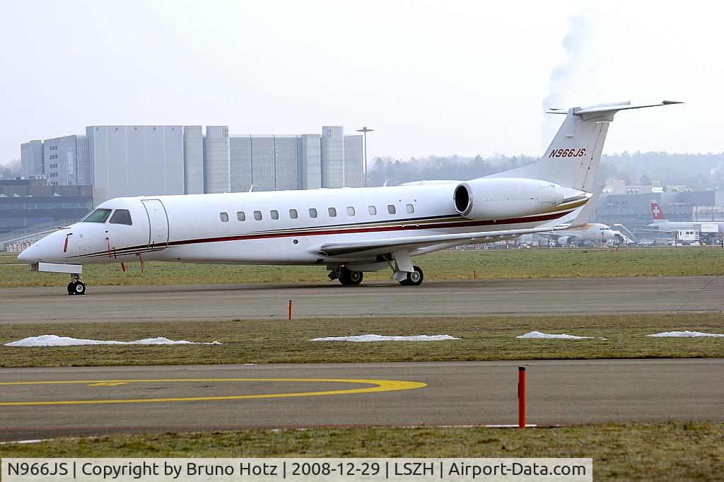 N966JS, 2006 Embraer EMB-135BJ Legacy C/N 14500966, parked