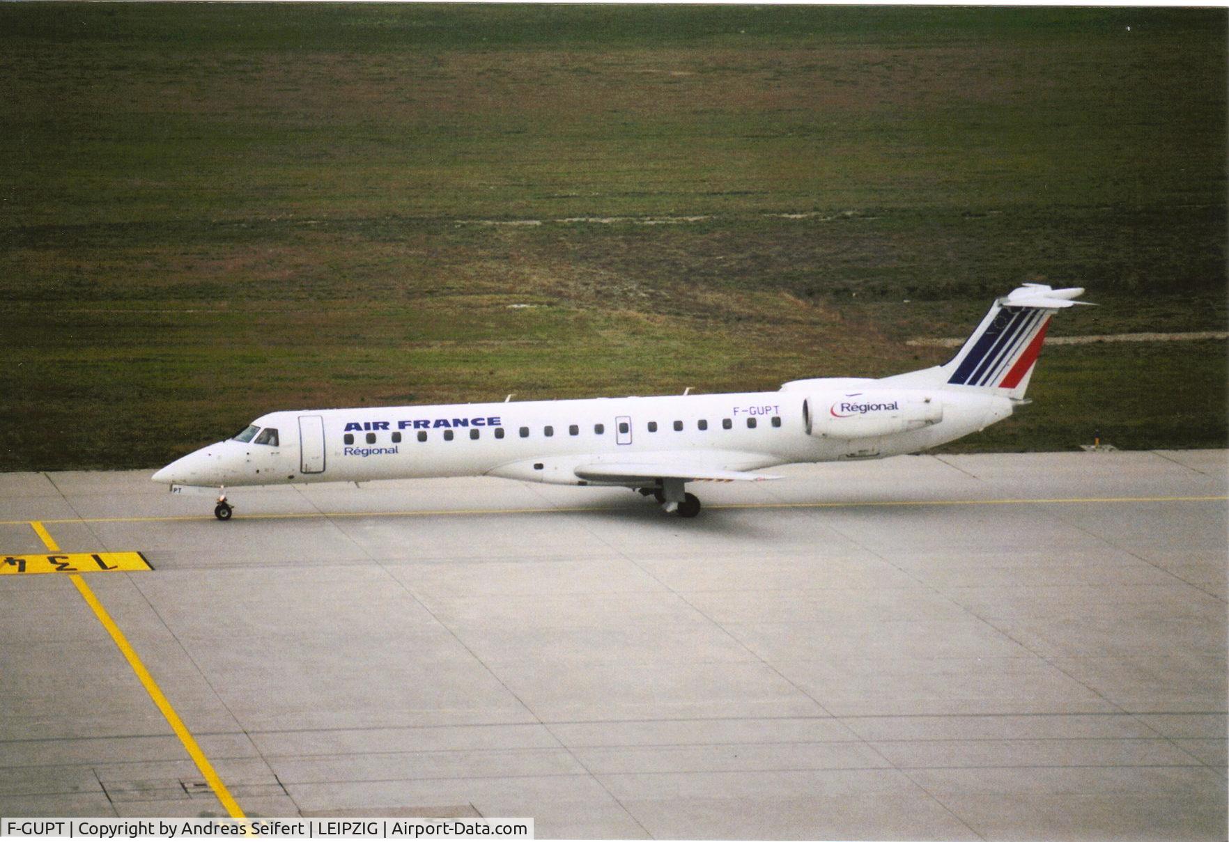 F-GUPT, 2000 Embraer ERJ-145LR (EMB-145LR) C/N 145294, EMB-145MP