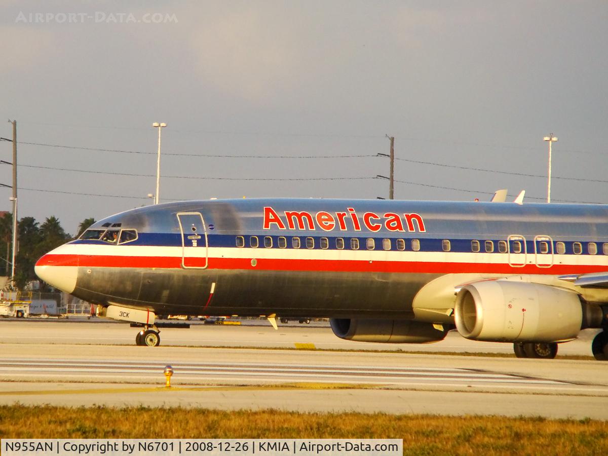 N955AN, 2001 Boeing 737-823 C/N 29540, American