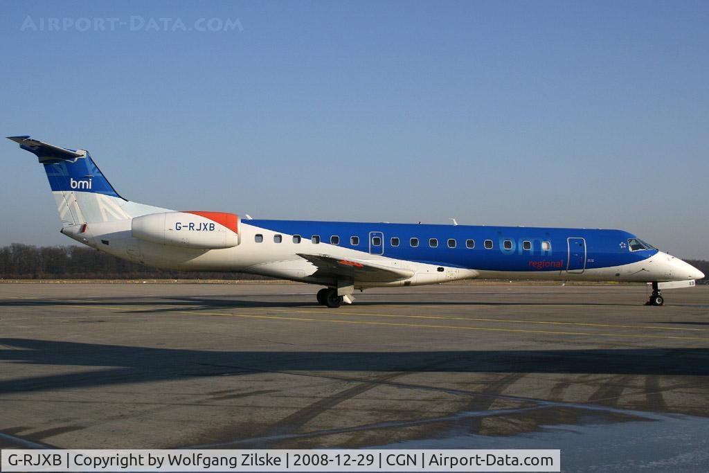 G-RJXB, 1999 Embraer EMB-145EP (ERJ-145EP) C/N 145142, visitor