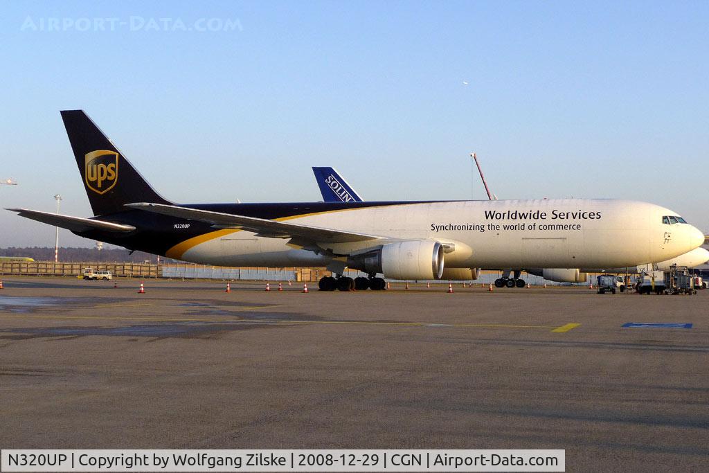 N320UP, 1997 Boeing 767-34AF C/N 27747, visitor