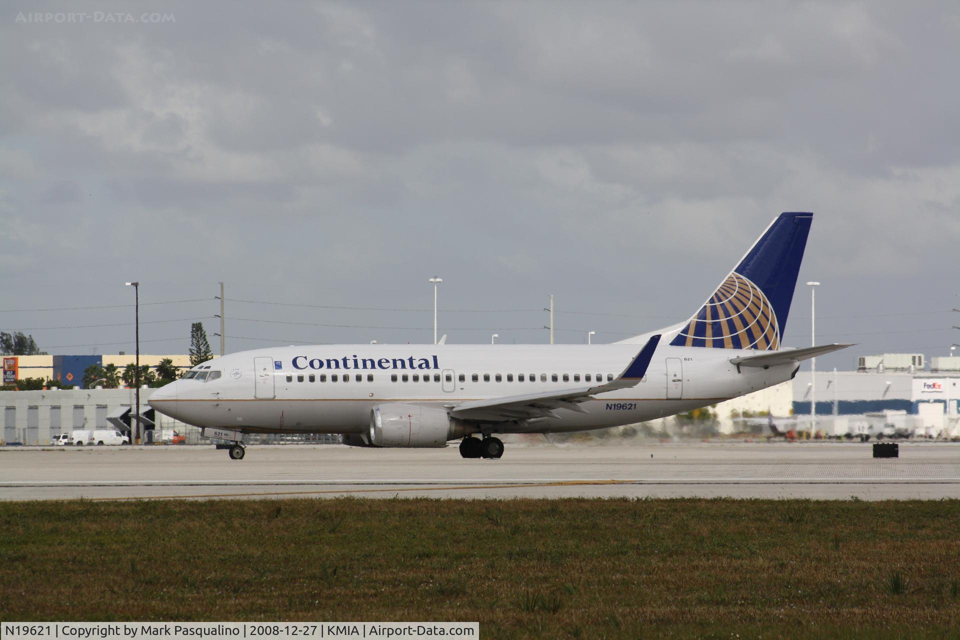 N19621, 1994 Boeing 737-524 C/N 27334, Boeing 737-500