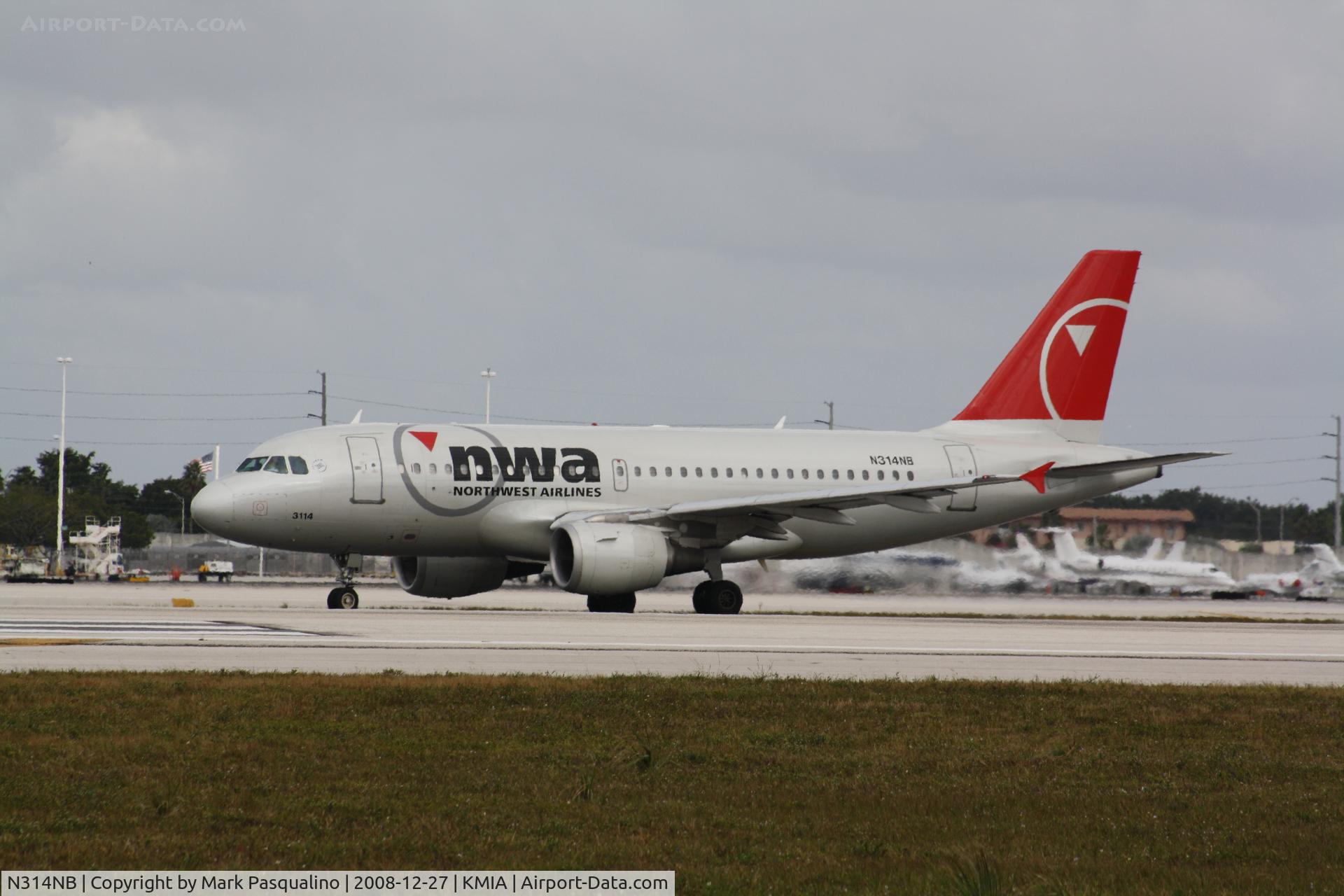 N314NB, 2000 Airbus A319-114 C/N 1191, Airbus A319