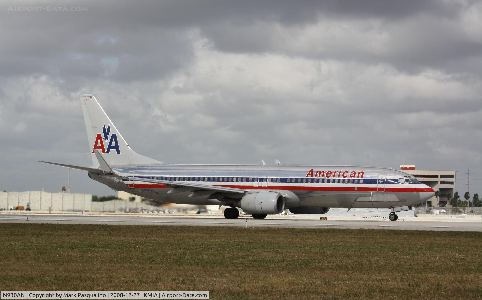 N930AN, 2000 Boeing 737-823 C/N 29529, Boeing 737-800