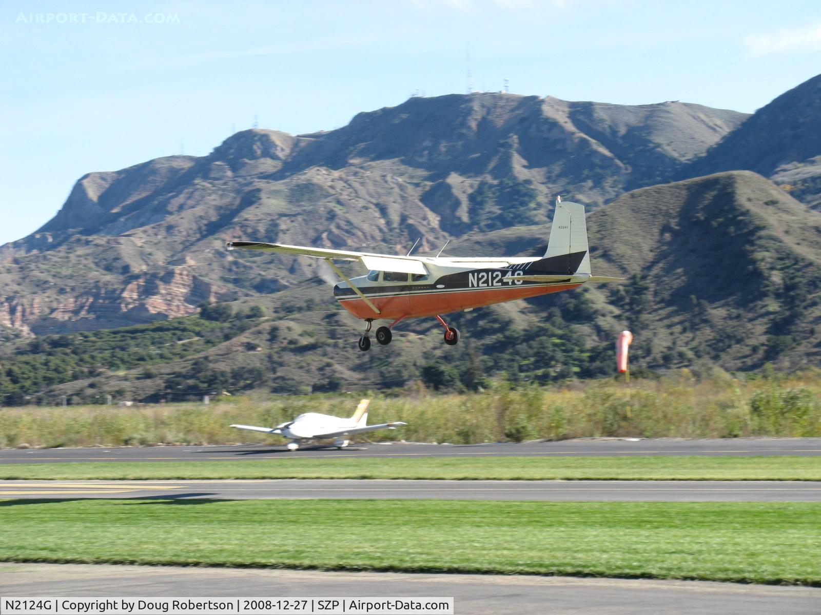 N2124G, 1958 Cessna 182A Skylane C/N 51424, 1958 Cessna 182A SKYLANE, Continental O-470 230 Hp, landing Rwy 04
