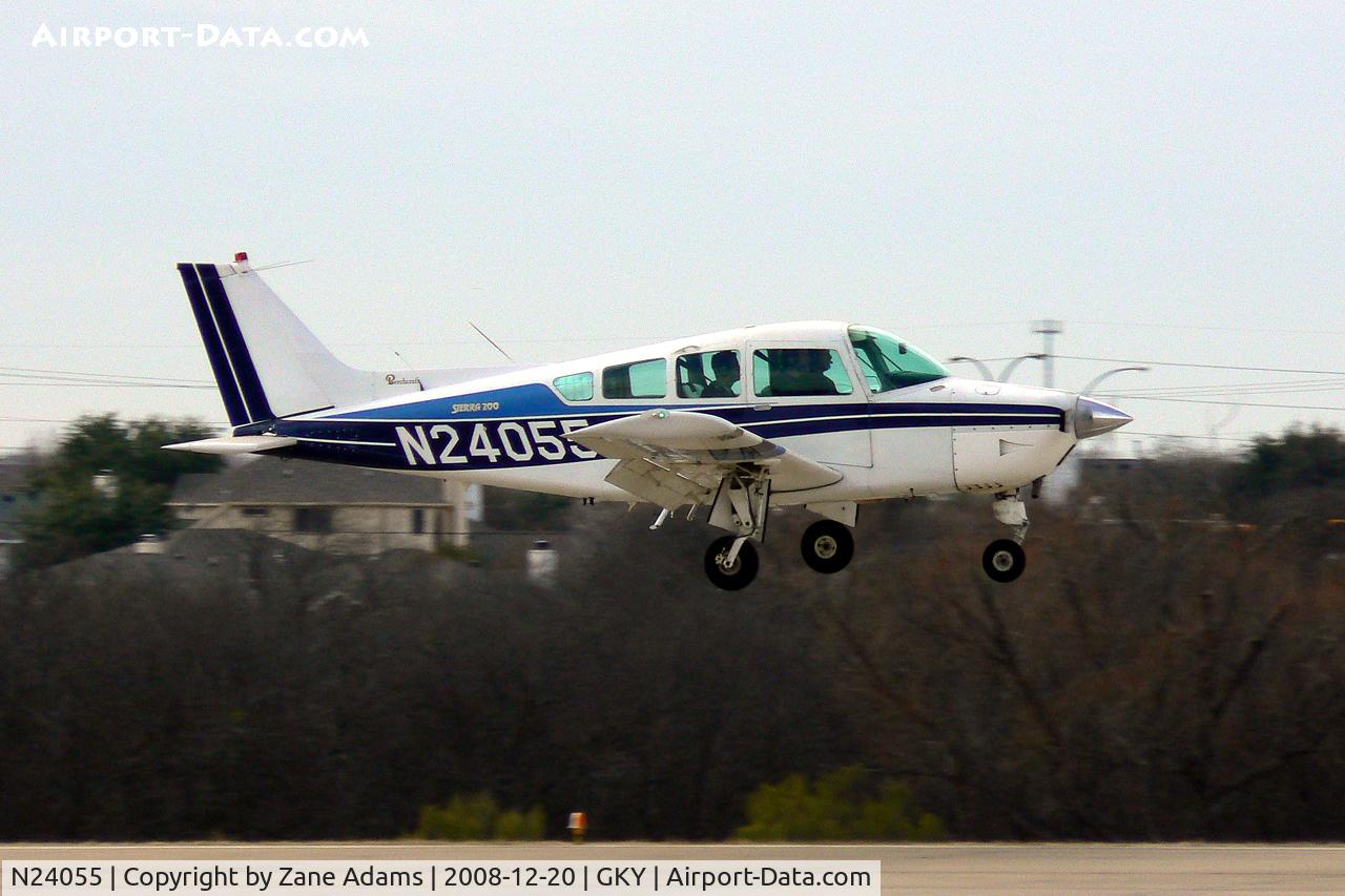 N24055, 1977 Beech C24R C/N MC-492, At Arlington Municipal