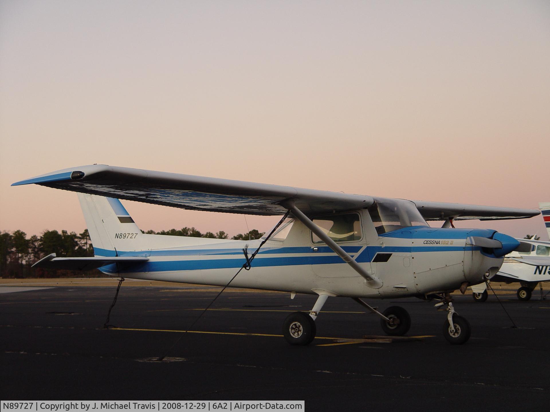 N89727, Cessna 152 C/N 15282844, N89727 at 6A2