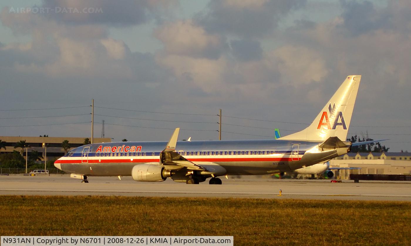 N931AN, 2000 Boeing 737-823 C/N 30079, American