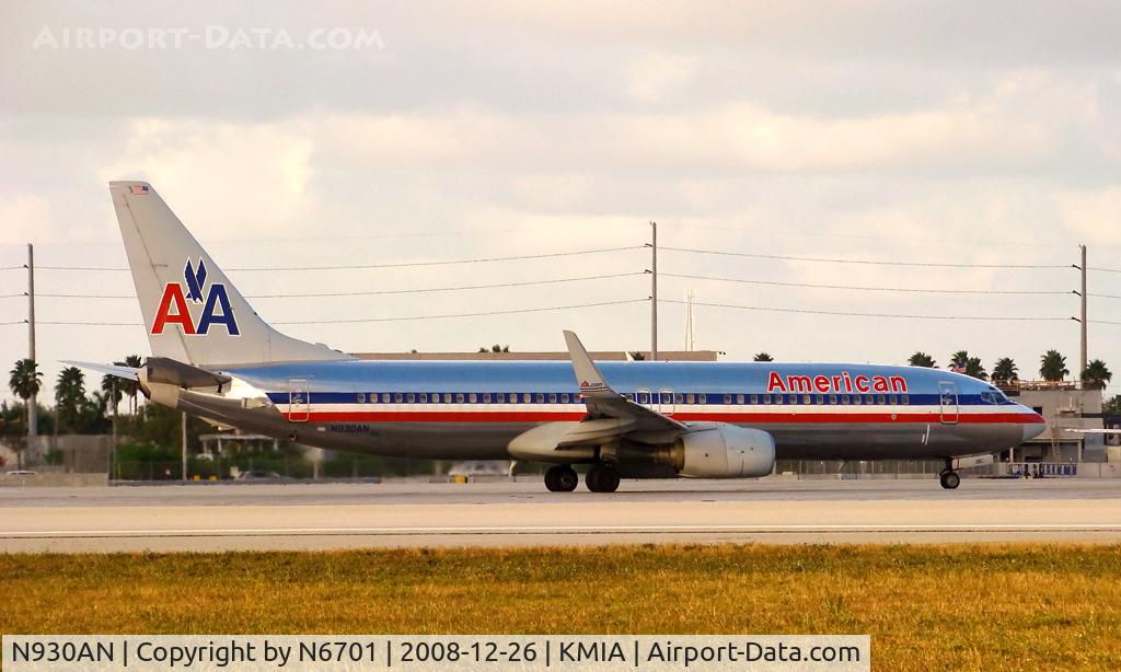 N930AN, 2000 Boeing 737-823 C/N 29529, American
