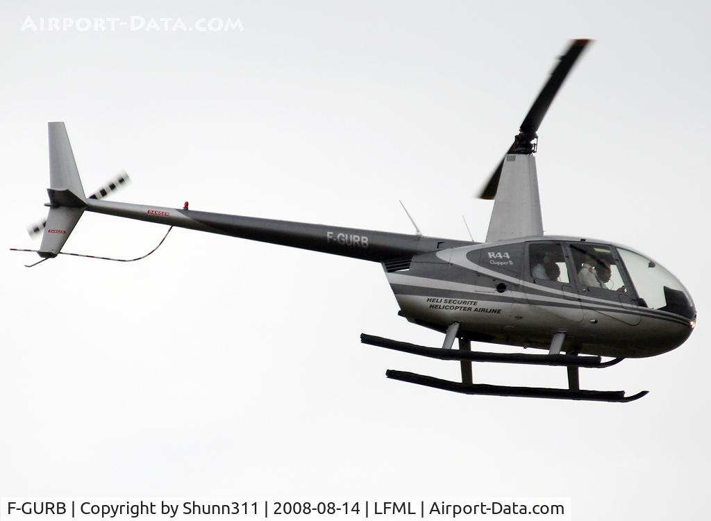 F-GURB, Robinson R44 II C/N 10393, Landing rwy 14R