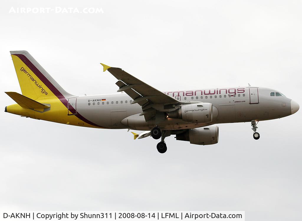 D-AKNH, 1998 Airbus A319-112 C/N 794, Landing rwy 14R