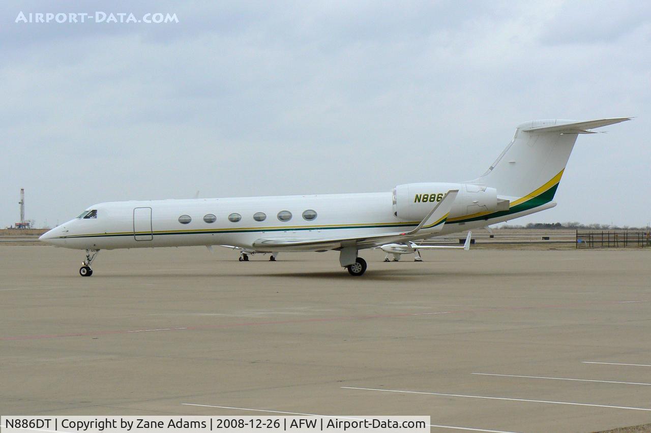 N886DT, 2001 Gulfstream Aerospace G-V C/N 636, At Alliance - Fort Worth