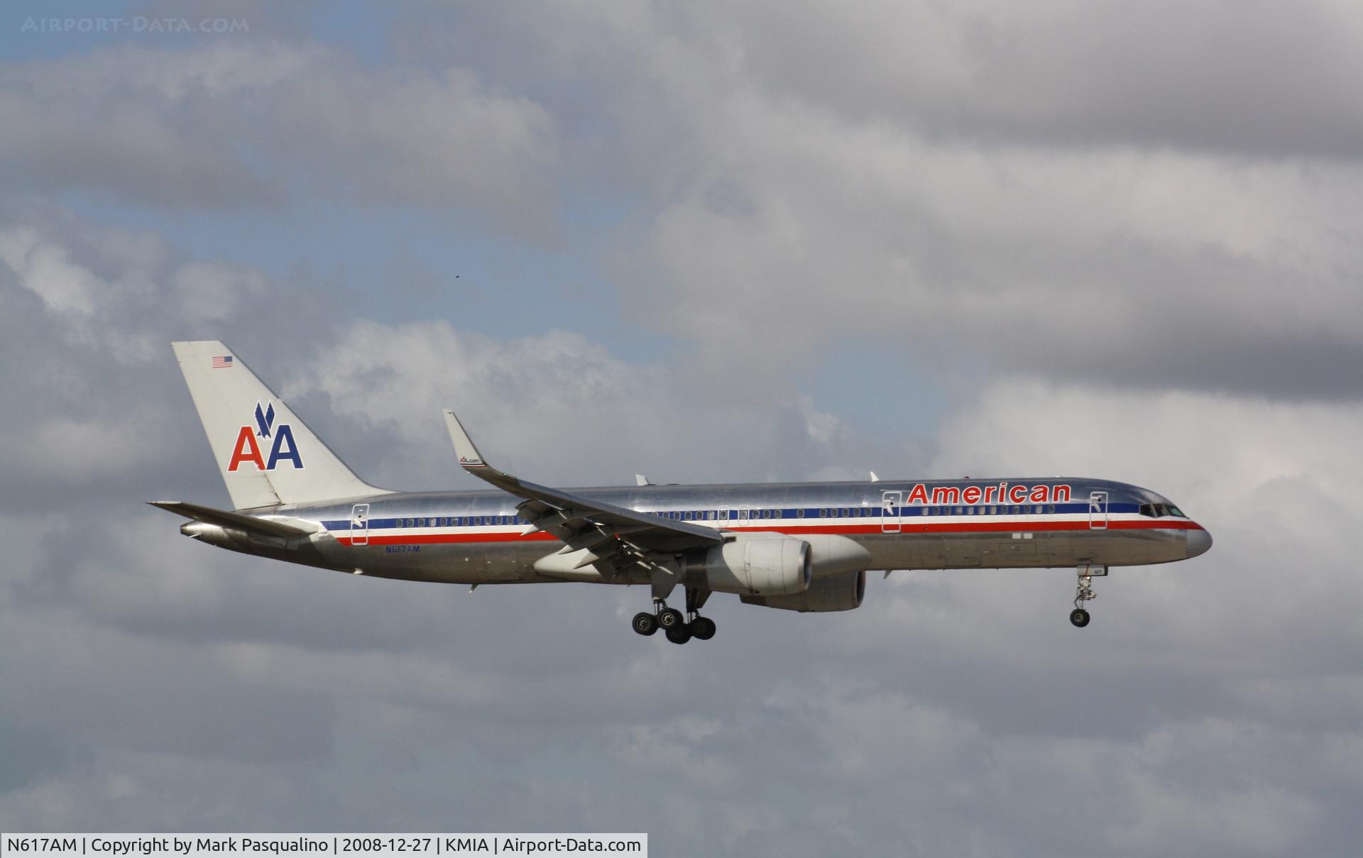 N617AM, 1989 Boeing 757-223 C/N 24525, Boeing 757-200