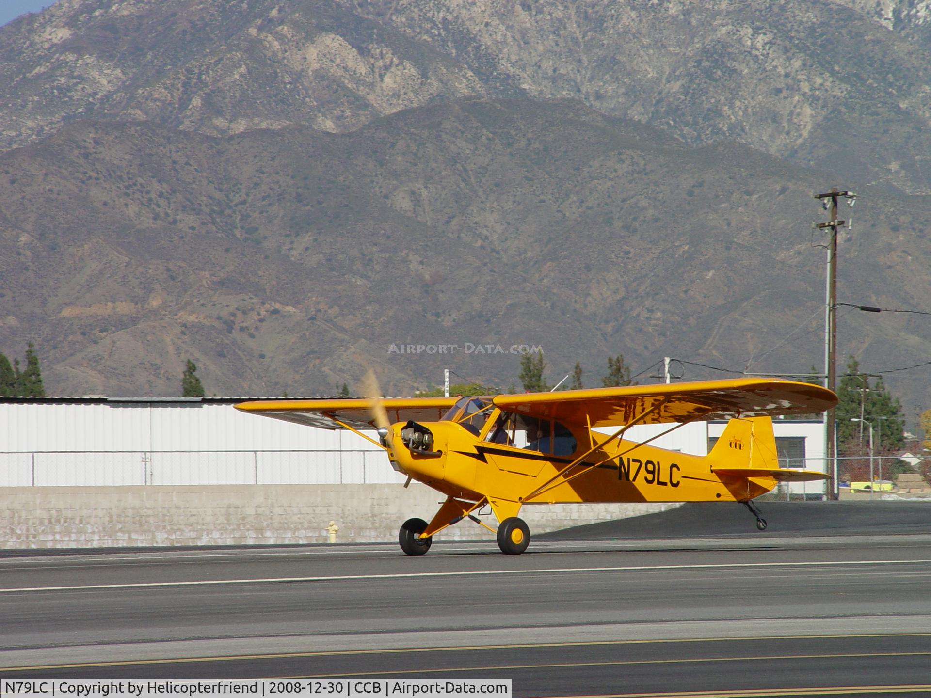 N79LC, American Legend AL3 C/N AL-1143, Tail wheel up and rolling westbound