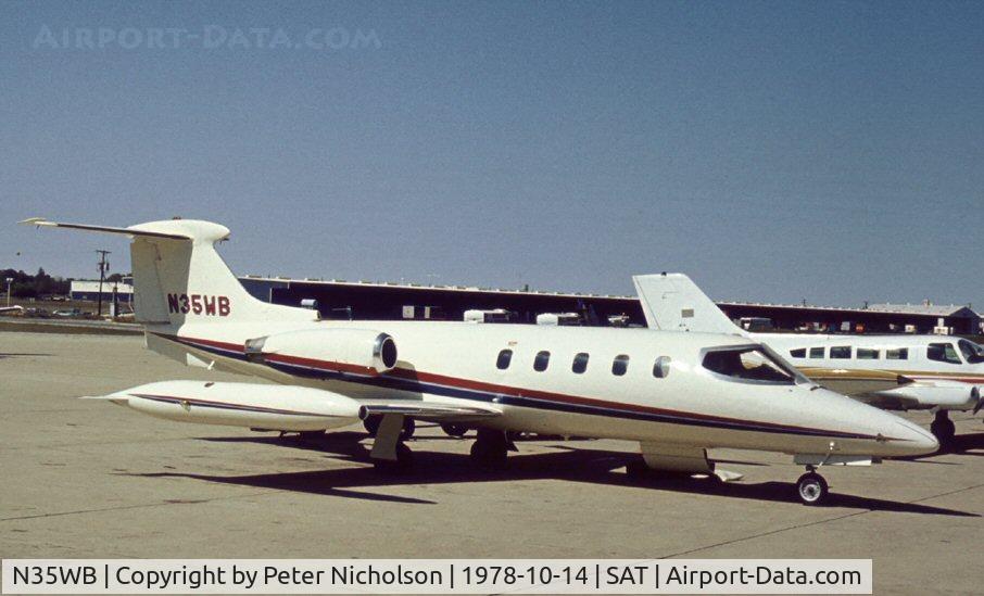 N35WB, 1969 Learjet 25 C/N 027, On the San Antonio ramp in October 1978.