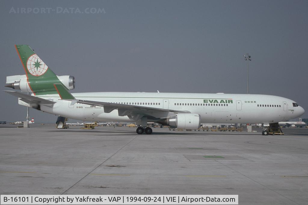B-16101, McDonnell Douglas MD-11 C/N 48542, Eva Air MD11