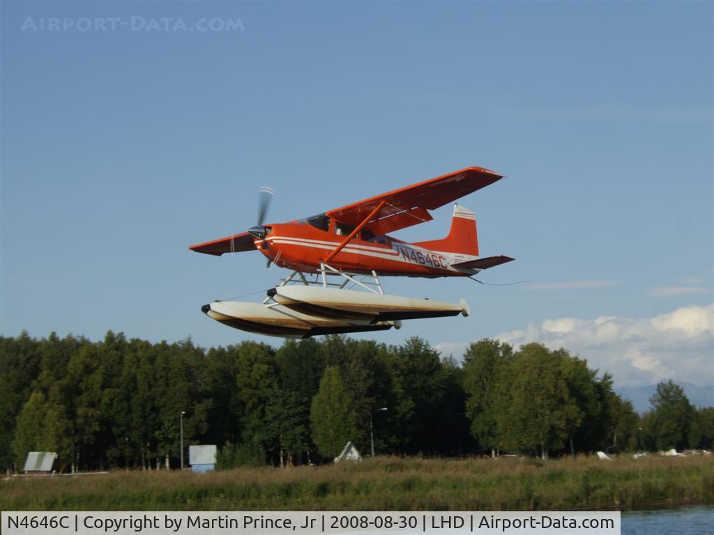 N4646C, 1975 Cessna A185F Skywagon 185 C/N 18502586, Take off of Lake Hood
