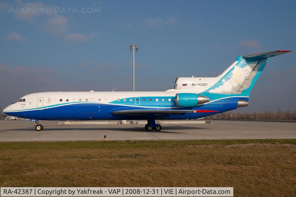 RA-42387, Yakovlev Yak-42D C/N 4520424016436, Yakservice Yakovlev 42