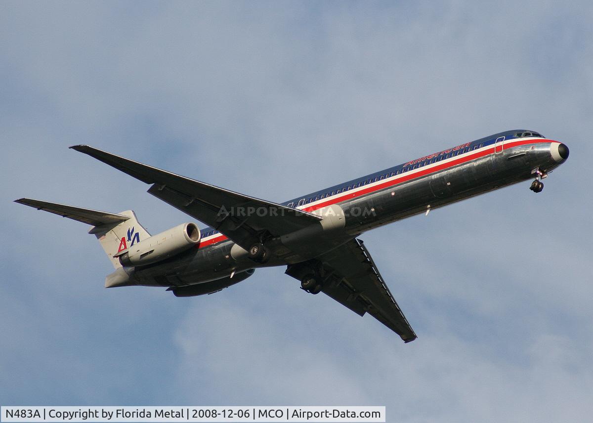 N483A, 1988 McDonnell Douglas MD-82 (DC-9-82) C/N 49676, American MD-82