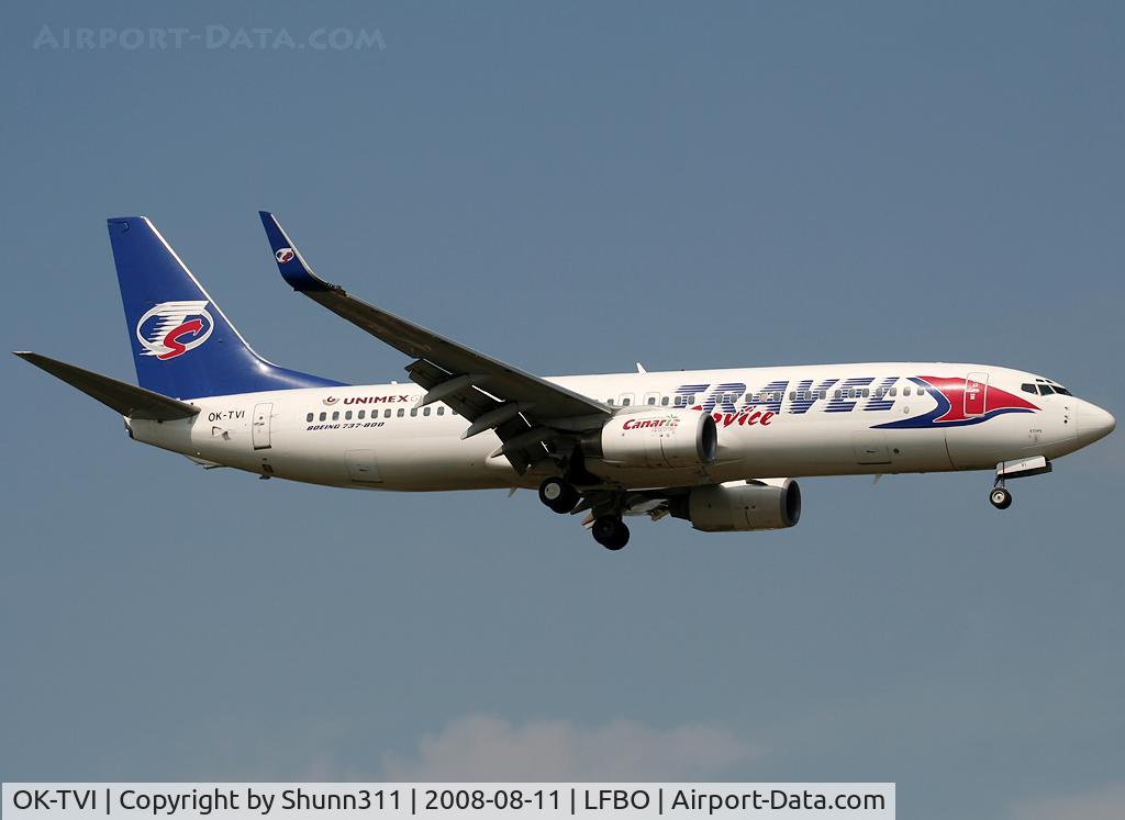 OK-TVI, 2004 Boeing 737-86Q C/N 30294, Landing rwy R14