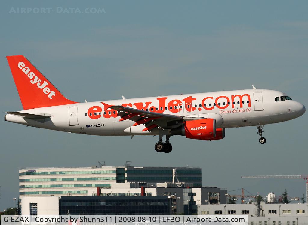G-EZAX, 2006 Airbus A319-111 C/N 2818, Landing rwy 32R