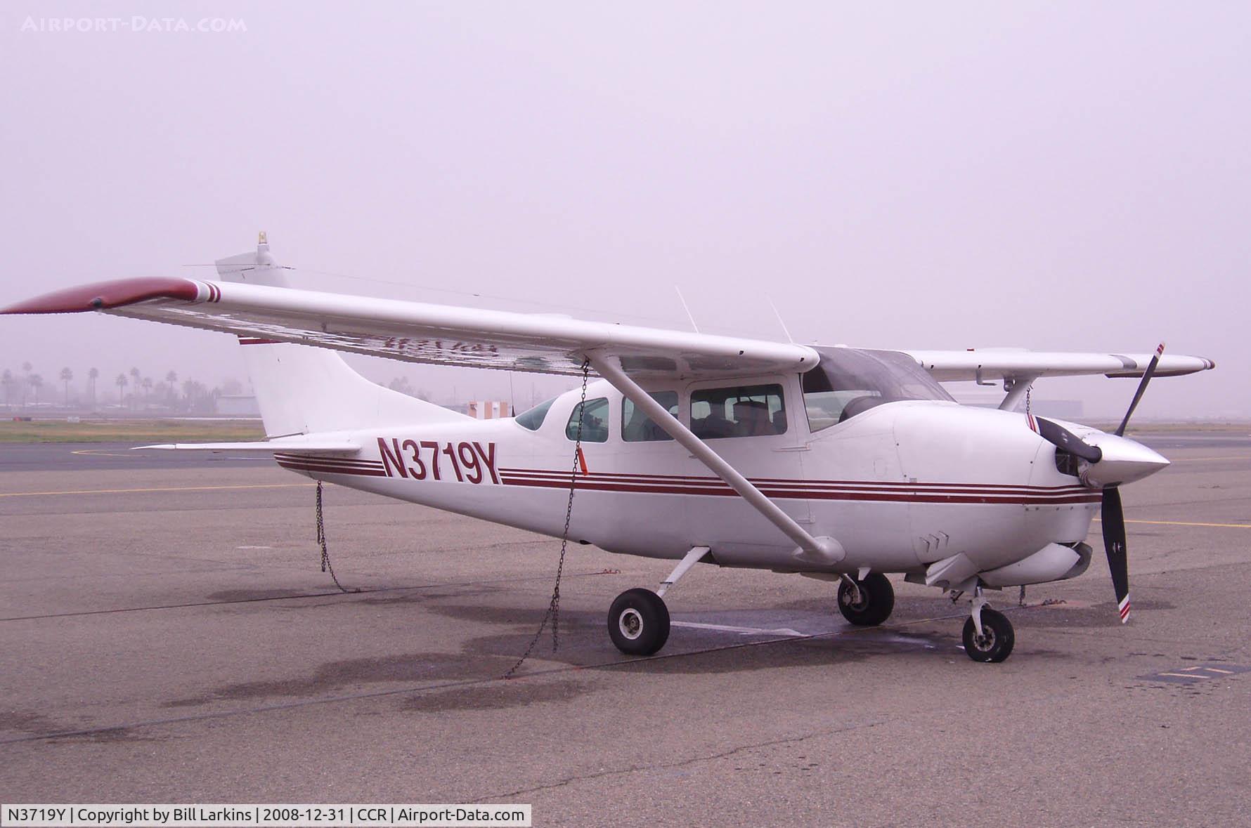 N3719Y, 1963 Cessna 210C C/N 21058219, Right side view.