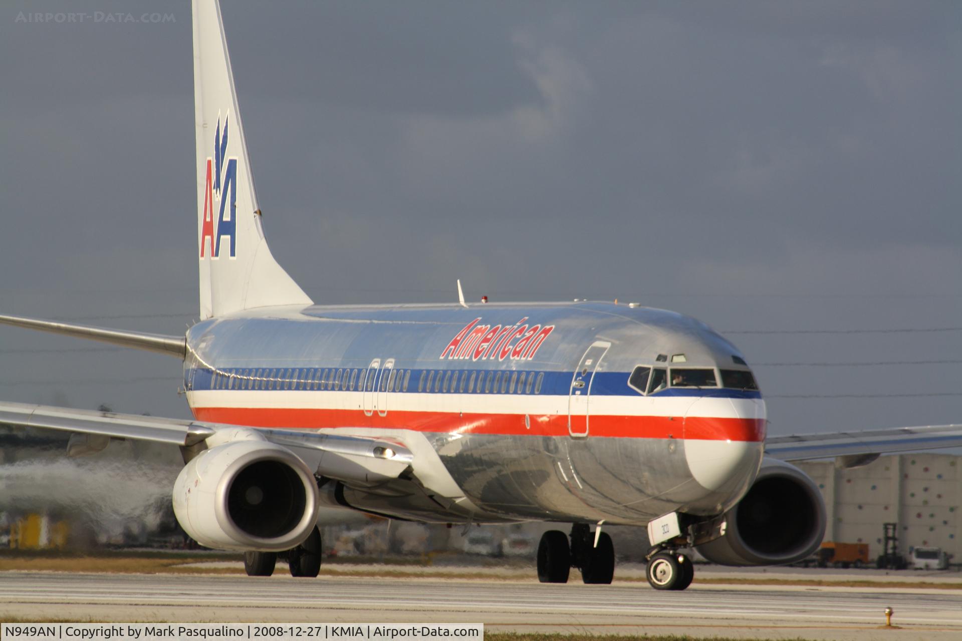 N949AN, 2000 Boeing 737-823 C/N 29537, Boeing 737-800