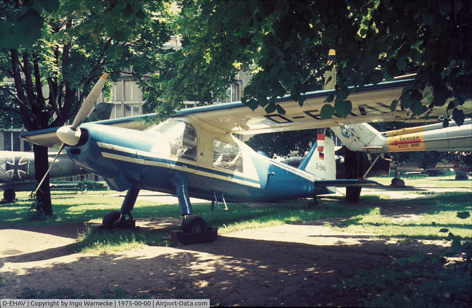 D-EHAV, Dornier Do-27B C/N 360, Dornier Do 27B-1 outside the Deutsches Museum in the park of the Museumsinsel, München
