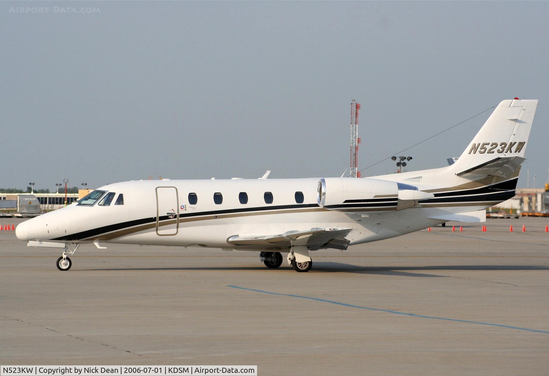 N523KW, 1998 Cessna 560XL C/N 560-5015, KDSM