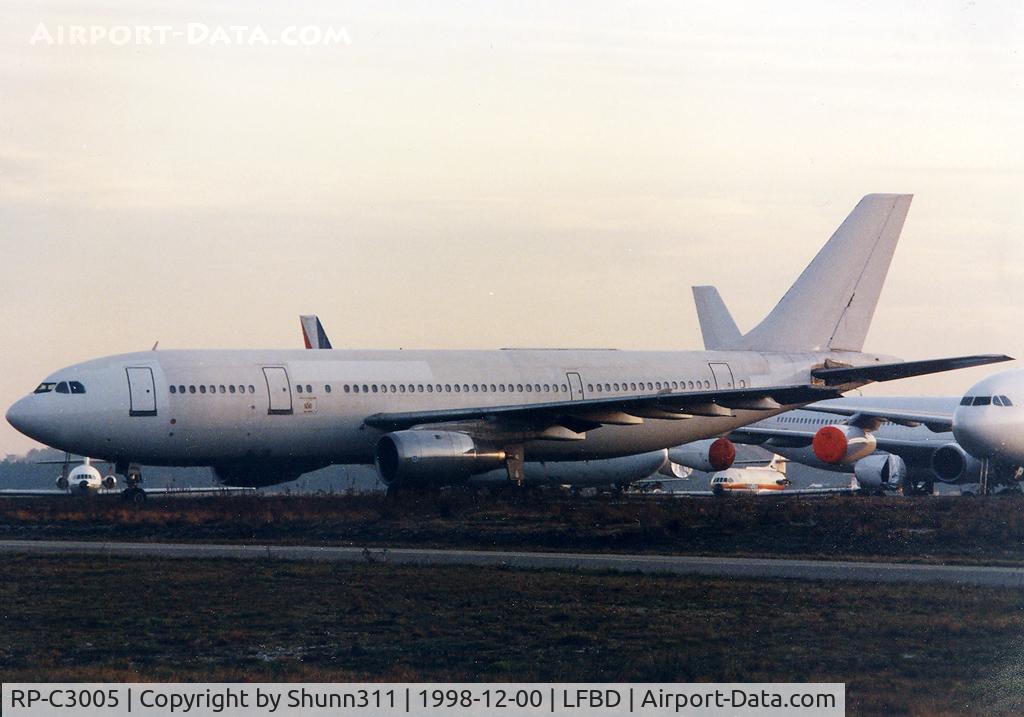 RP-C3005, 1982 Airbus A300B4-203(F) C/N 219, Stored at the Sogerma center in all white c/s... Ex. Philippines Airlines.