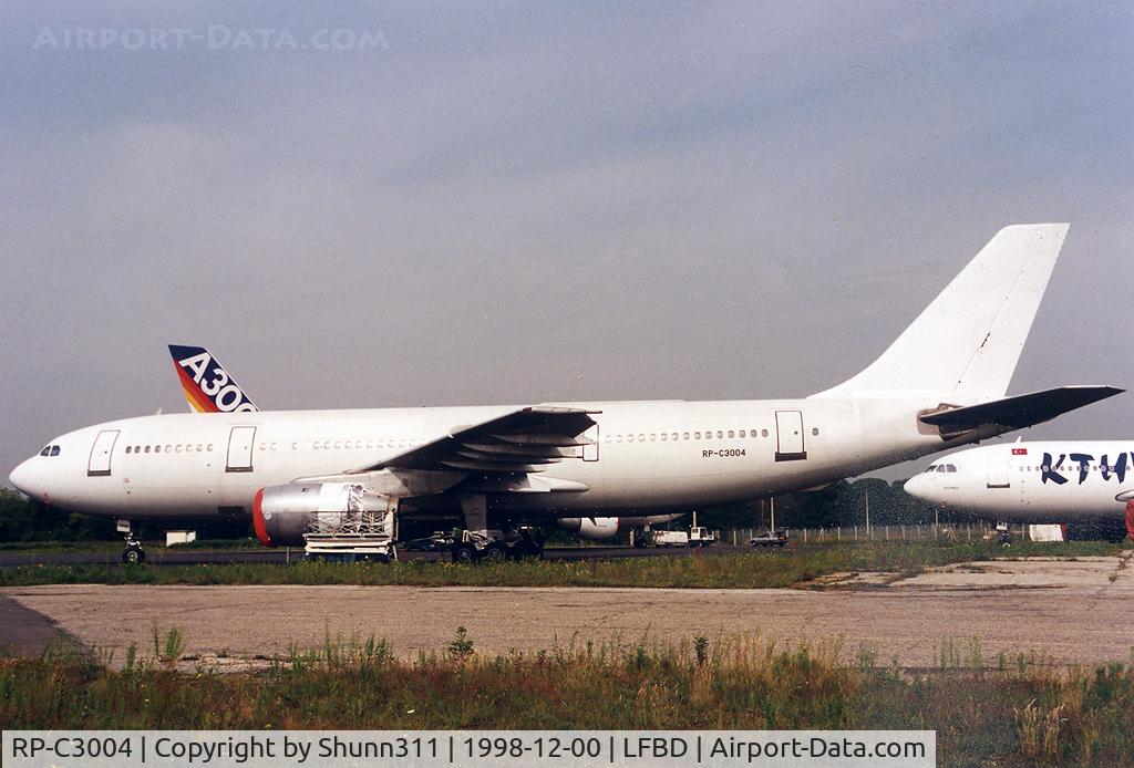RP-C3004, 1982 Airbus A300B4-203 C/N 203, Stored at the Sogerma center in all white c/s... Ex. Philippines Airlines.
